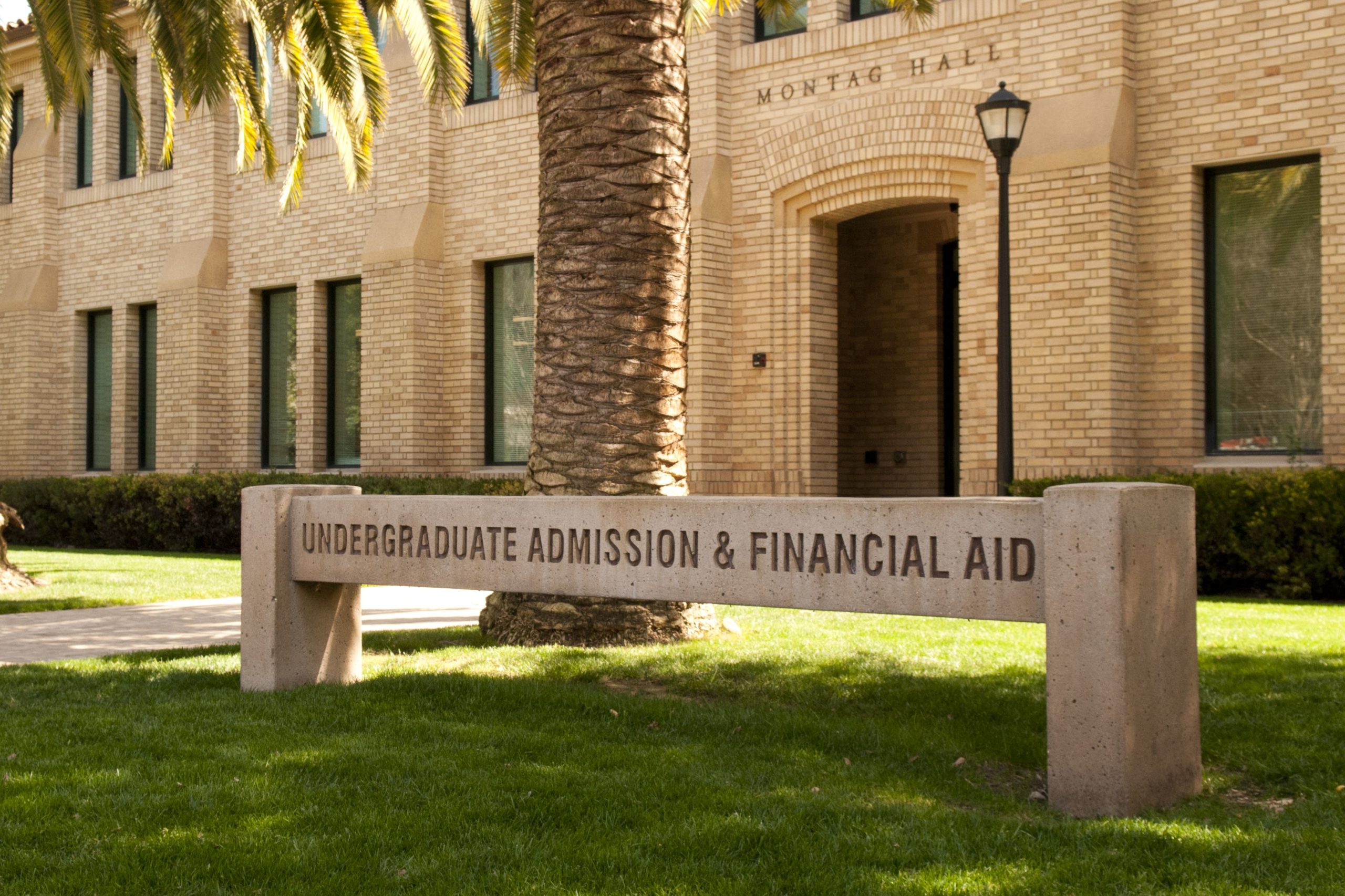 Stanford admit rate rises to 5.19%, 378 students defer enrollment | The  Stanford Daily